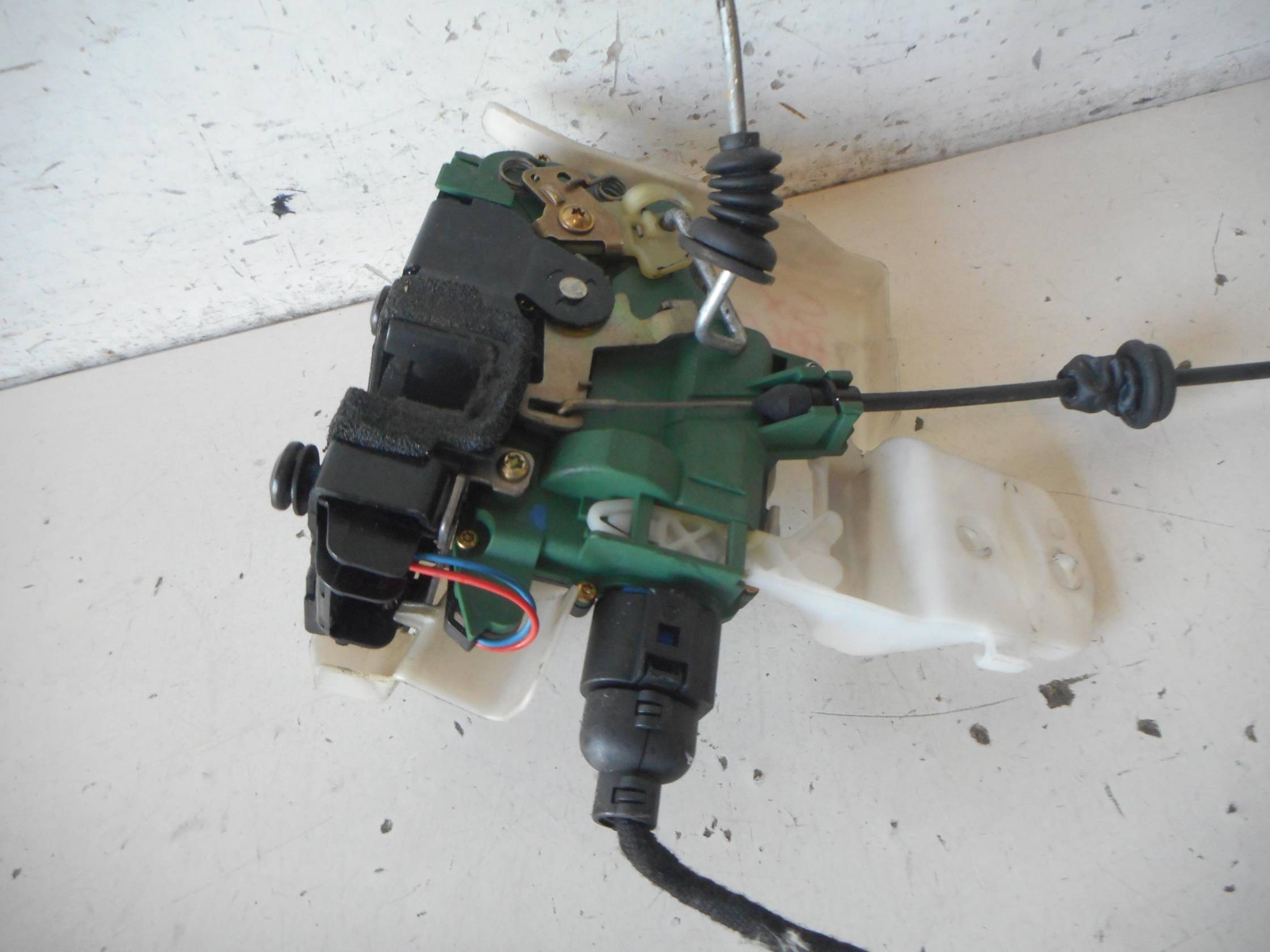 Serratura porta ant. sx.